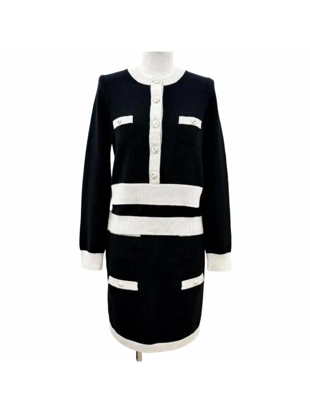 Chanel Cashmere Ribbon CC Logo Button Set 36 UK